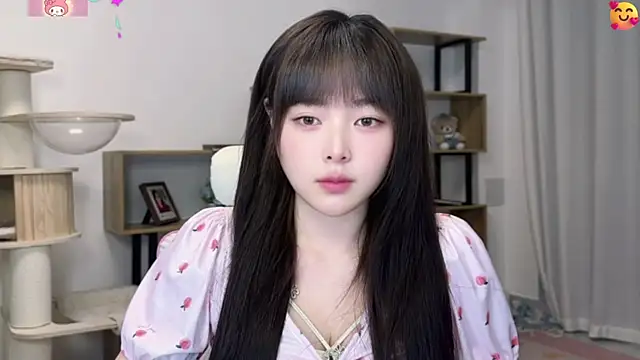 Chenjing0 online show from June 7, 12:20 pm