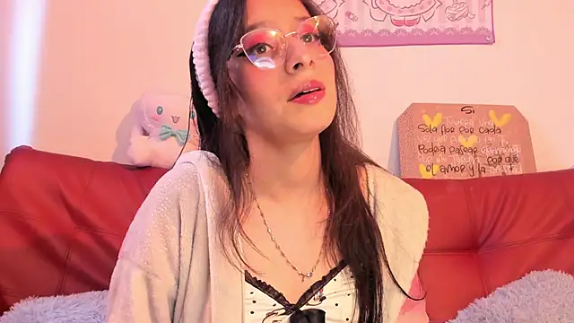 Snapshot of Misha_Lover chatting on October 11, 8:29 pm Misha Lover online show from October 11, 8:29 pm