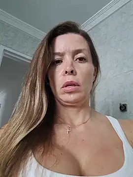 Snapshot of karina_warthon chatting on October 30, 5:57 pm karina warthon online show from October 30, 5:57 pm