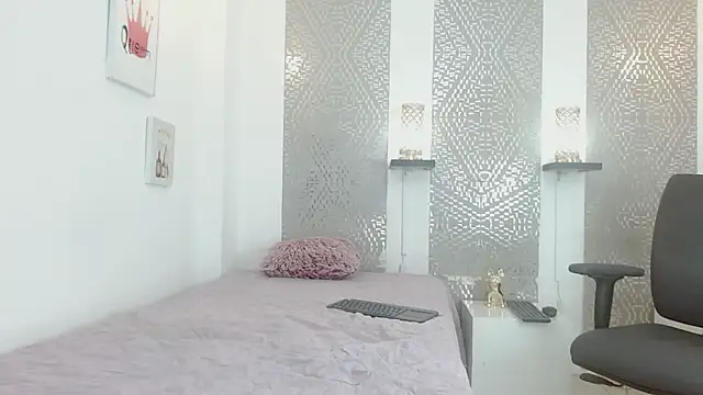 Snapshot of leyli_ass chatting on January 15, 9:41 pm leyli ass online show from January 15, 9:41 pm