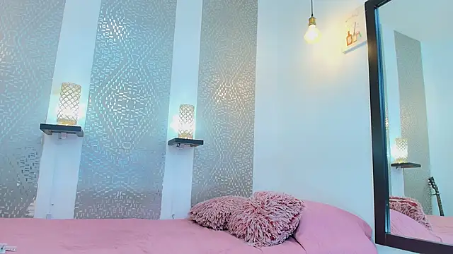 Snapshot of leyli_ass chatting on February 10, 11:13 pm leyli ass online show from February 10, 11:13 pm