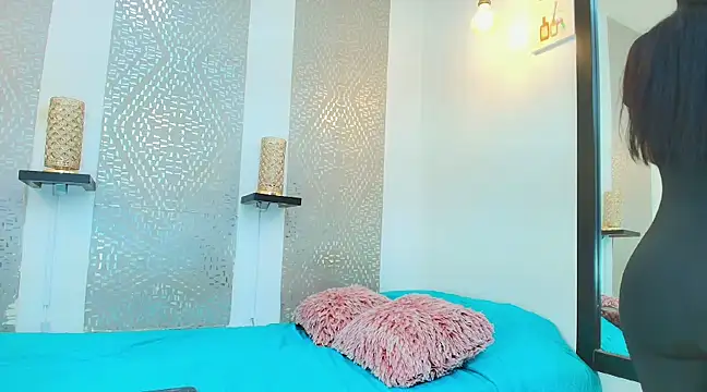 Snapshot of leyli_ass chatting on March 1, 11:47 pm leyli ass online show from March 1, 11:47 pm