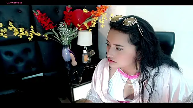 Carolaine01 online show from February 19, 9:36 pm