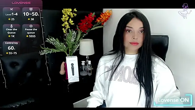 Carolaine01 online show from March 20, 4:20 pm