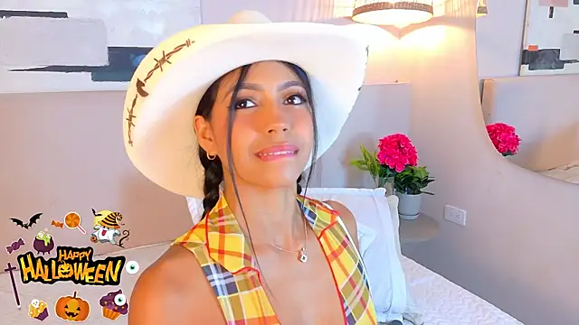 AbieHills online show from October 31, 1:34 pm