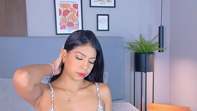 Snapshot of AbieHills chatting on March 13, 11:39 am AbieHills online show from March 13, 11:39 am