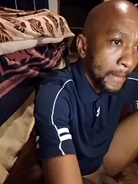 KMbesxxx online show from December 18, 8:26 pm