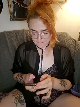 Snapshot of inky_ginge chatting on October 6, 8:39 pm inky ginge online show from October 6, 8:39 pm