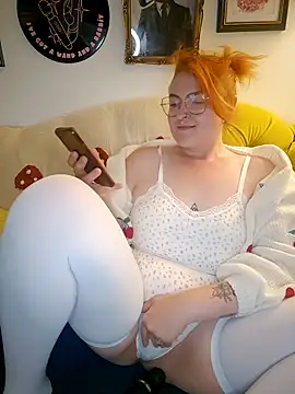 Snapshot of inky_ginge chatting on August 1, 10:30 pm inky ginge online show from August 1, 10:30 pm