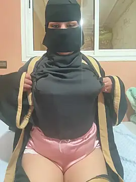 Snapshot of Sindrila_ chatting on February 1, 11:10 am Sindrila online show from February 1, 11:10 am