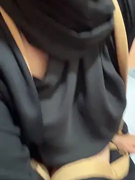 Snapshot of Sindrila_ chatting on February 9, 3:12 pm Sindrila online show from February 9, 3:12 pm