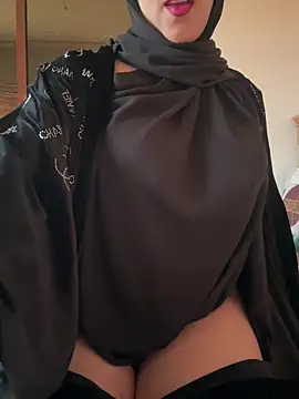 Snapshot of Sindrila_ chatting on February 26, 12:47 pm Sindrila online show from February 26, 12:47 pm