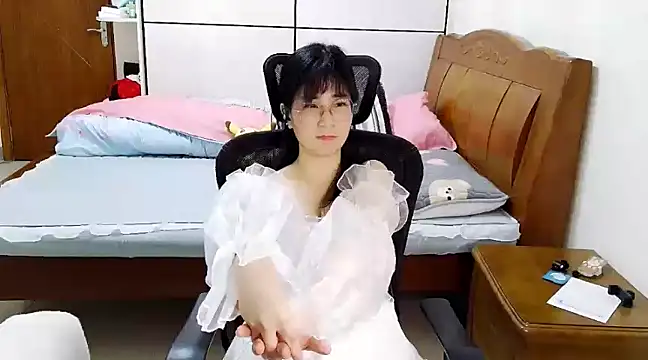 Strawberry baby online show from January 10, 3:48 pm