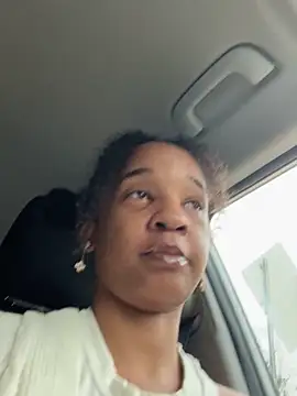 lunalustycumslut online show from February 6, 8:13 pm