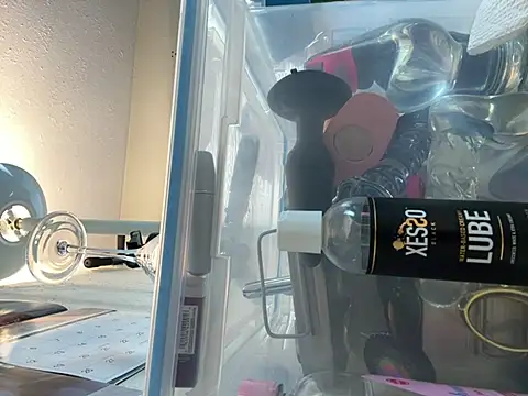 lunalustycumslut online show from February 23, 7:38 pm