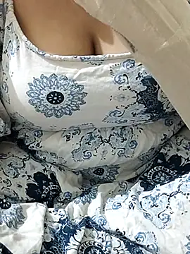 mallupriyapriya online show from October 9, 5:55 pm