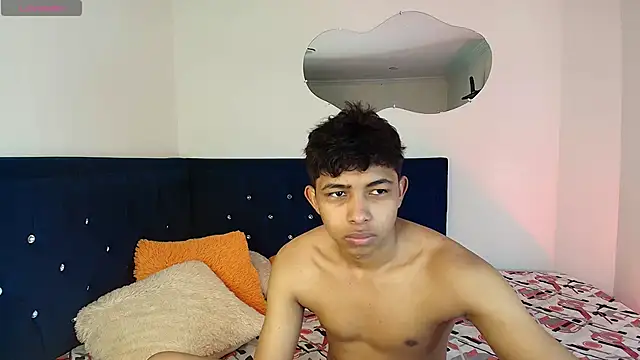 twinkmilk  online show from January 13, 11:30 am