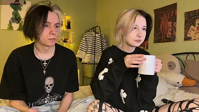 VeryRare TwinS online show from October 6, 9:34 pm