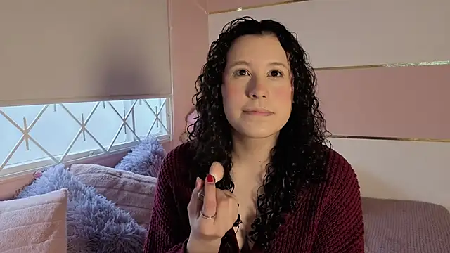 Charlotte  Miller online show from September 29, 11:37 am