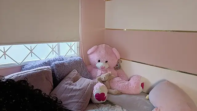 Charlotte  Miller online show from October 7, 11:40 am