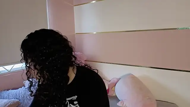 Charlotte  Miller online show from October 22, 11:43 am