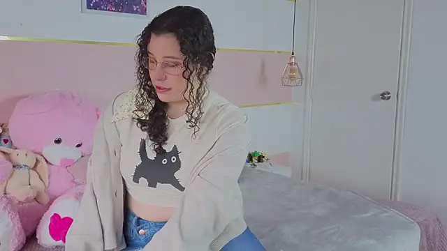 Charlotte  Miller online show from November 17, 12:22 pm