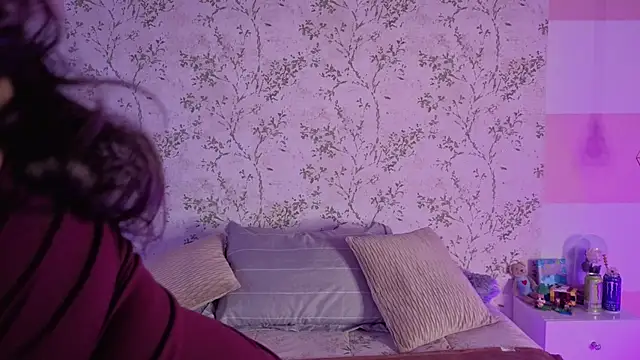 Charlotte  Miller online show from March 24, 11:48 am