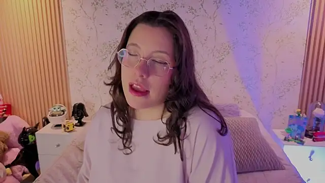 Snapshot of Charlotte__Miller chatting on June 7, 12:42 pm Charlotte Miller online show from June 7, 12:42 pm
