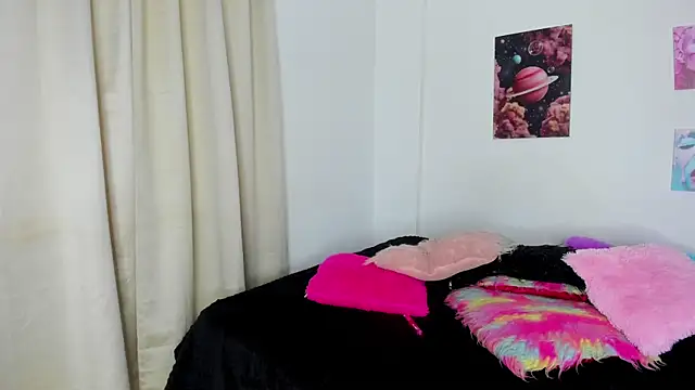 Snapshot of ebony_cutte chatting on November 10, 6:51 pm ebony cutte online show from November 10, 6:51 pm