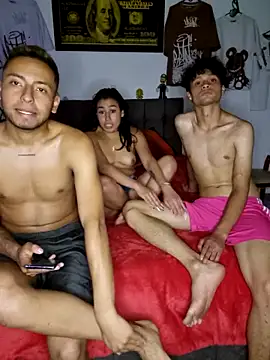 Snapshot of MILLER-LOVE chatting on January 6, 7:56 pm MILLER-LOVE online show from January 6, 7:56 pm