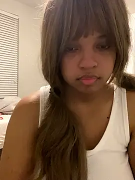 AwkwardJasminee online show from January 12, 3:56 am