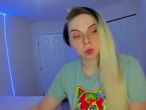 HappyIva online show from February 25, 12:36 am