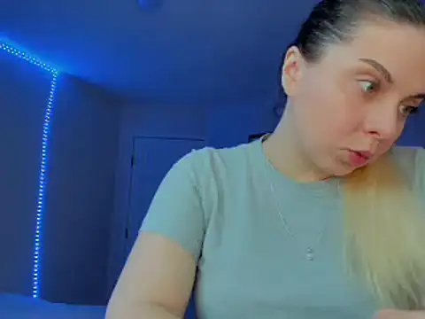 HappyIva online show from February 26, 11:04 pm