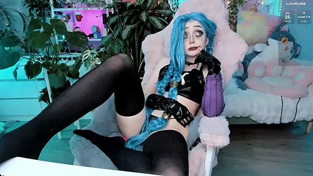 Snapshot of cutelittlepuff chatting on February 8, 7:59 pm cutelittlepuff online show from February 8, 7:59 pm