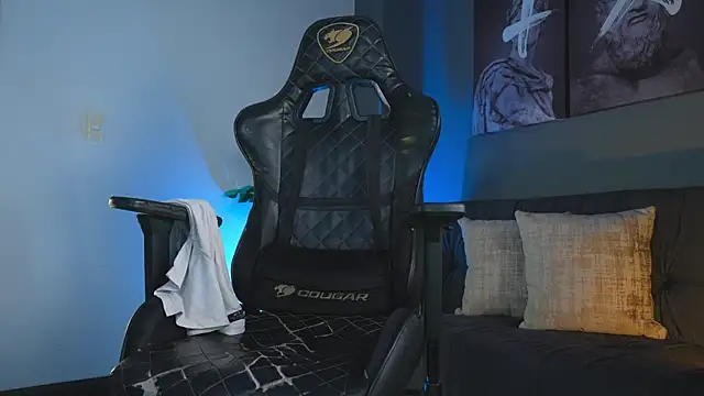 Snapshot of kevin_montoya chatting on November 8, 2:50 pm kevin montoya online show from November 8, 2:50 pm