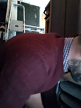 Patrickhound online show from February 6, 3:37 pm