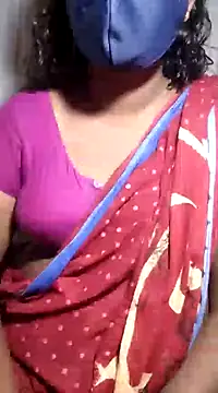 Snapshot of YERY_HOT chatting on January 8, 7:45 am YERY HOT online show from January 8, 7:45 am