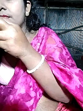 Snapshot of YERY_HOT chatting on February 11, 8:20 pm YERY HOT online show from February 11, 8:20 pm