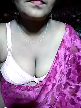 Snapshot of YERY_HOT chatting on February 15, 4:56 pm YERY HOT online show from February 15, 4:56 pm