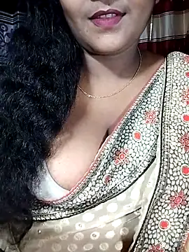 Snapshot of YERY_HOT chatting on October 9, 5:33 pm YERY HOT online show from October 9, 5:33 pm