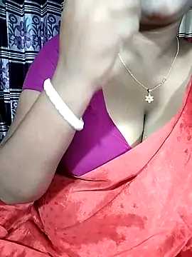 Snapshot of YERY_HOT chatting on October 19, 7:14 pm YERY HOT online show from October 19, 7:14 pm