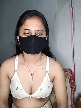 Hot Nila online show from March 6, 3:02 pm