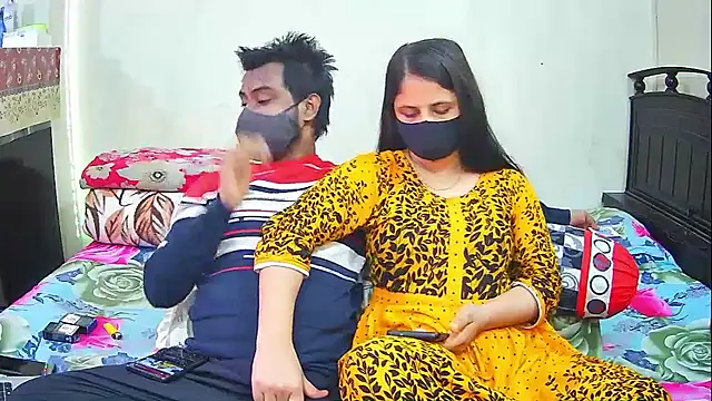 Hot Nila online show from January 11, 4:06 am