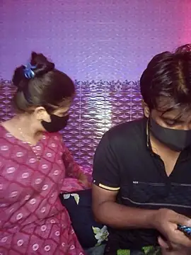 Snapshot of Hot_Nila chatting on May 14, 3:02 am Hot Nila online show from May 14, 3:02 am