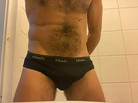 JoaoLenhador online show from February 3, 12:36 am
