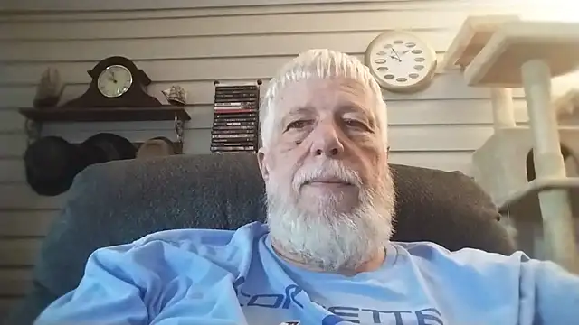 Futura intx online show from May 18, 2:56 pm