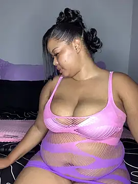 sexytinashe21 online show from March 18, 8:23 pm