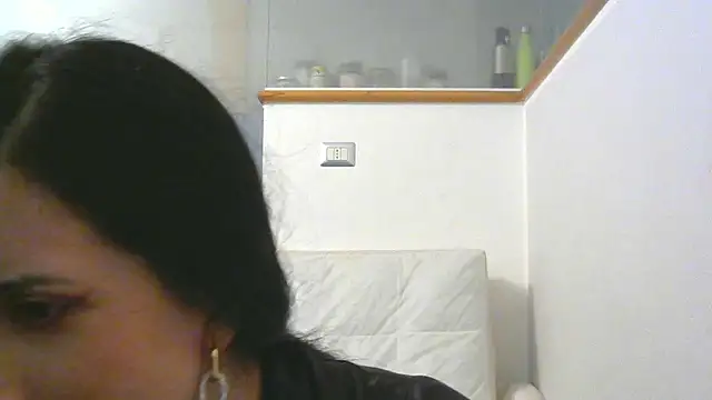 amabel zambrano online show from January 27, 8:40 am