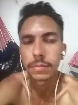 MagrinhoSaradoo online show from February 9, 4:04 am