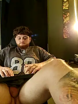 Ragnar Larssen online show from January 8, 12:49 am